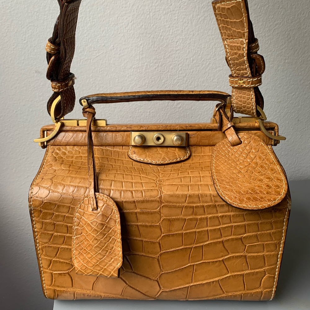 (2) RARE GUCCI 80s Trunk Croc - Picture 16 of 16
